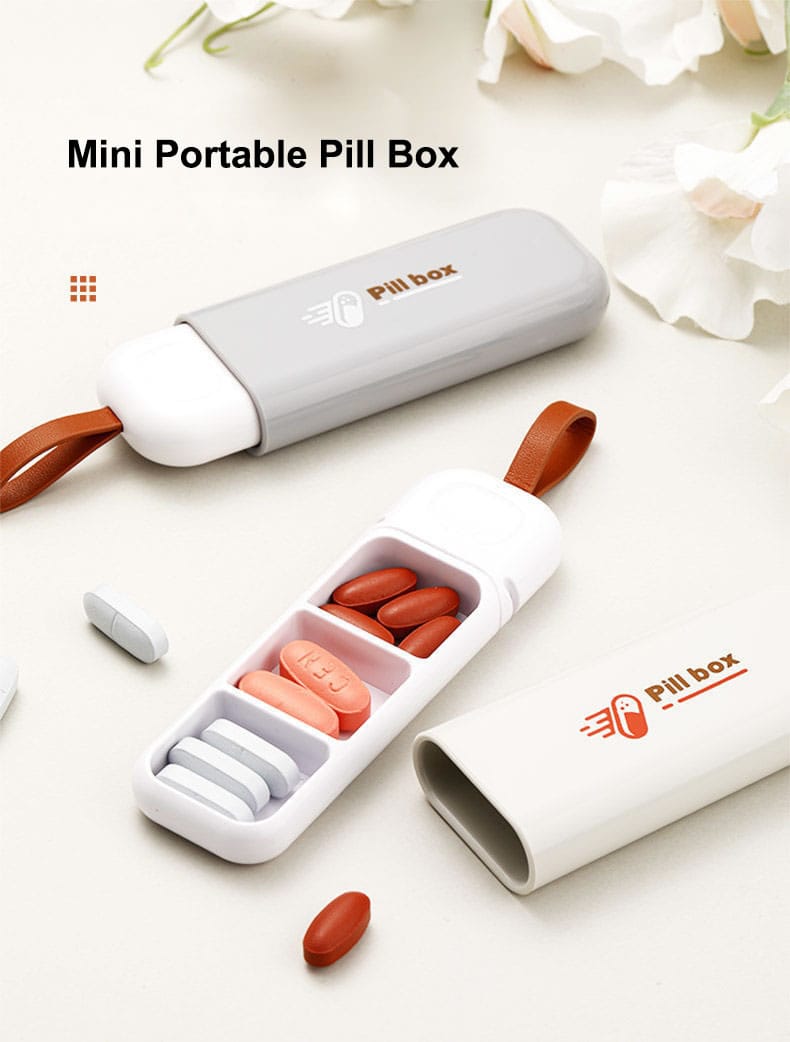 3 cells daily pill box product display 1