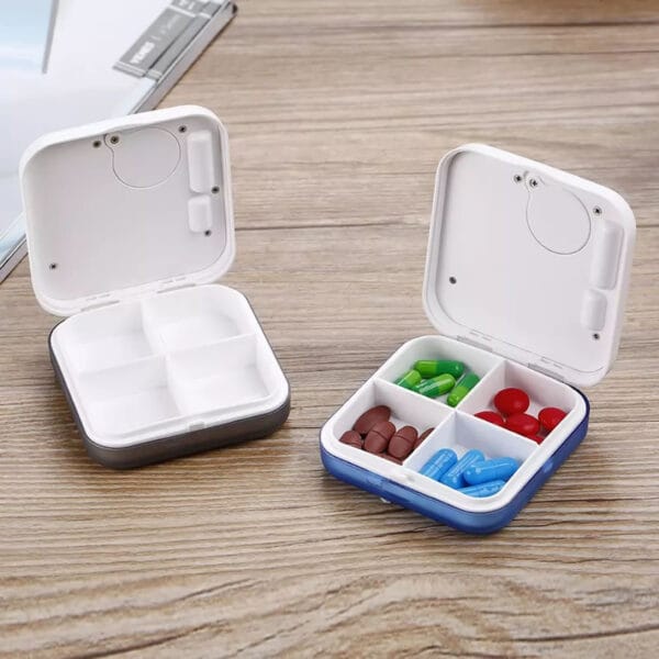 4 compartments electronic pill timer 3