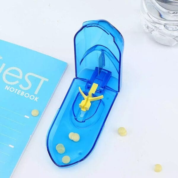 plastic pill cutter 5