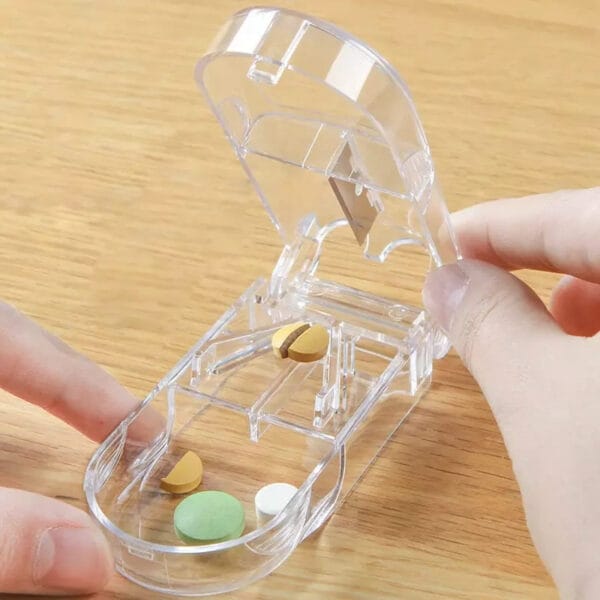 portable transparent pill cutter 5