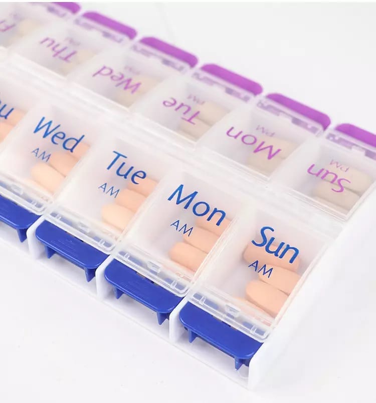 push button weekly pill box product display 6