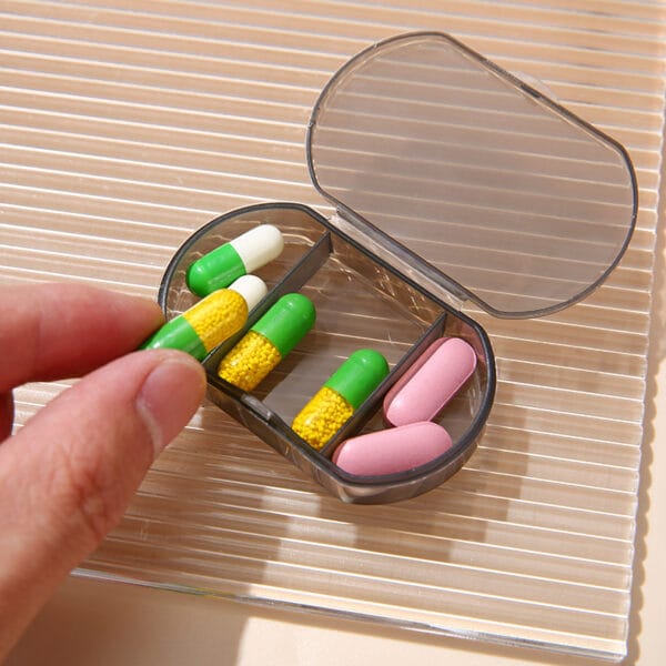 small 3 compartment daily pill box 2