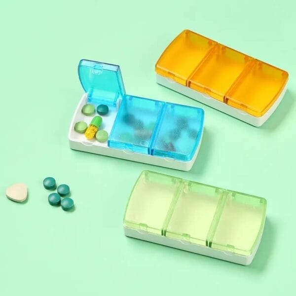 3 compartment pill box 2