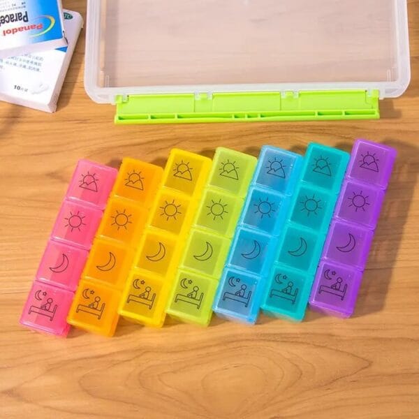 weekly pill organizer 4