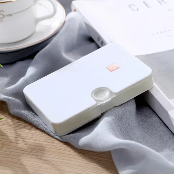 Portable Carry on Mini Pill Box Plastic Dispenser 6 Compartments Small Pill Box Weekly Pill Capsule Organizer (2)