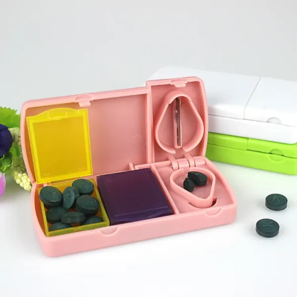 2 Compartment Pill Box with Pill Cutter (10)