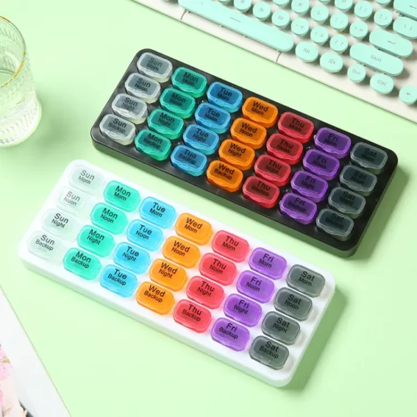 4 Row 28 Compartment Weekly Pill Organizer (7)
