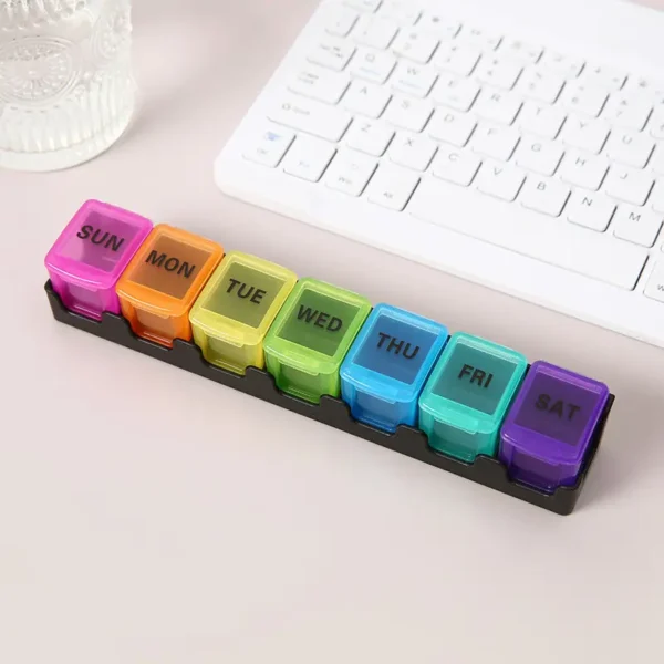 7 Day Removable Rainbow Pill Box (10)