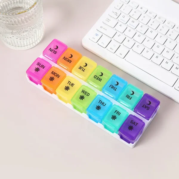7 Day Removable Rainbow Pill Box (2)