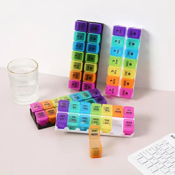 7 Day Removable Rainbow Pill Box (7)