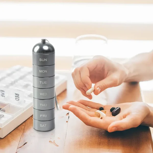 7 Day Waterproof Metal Pill Organizer (3)