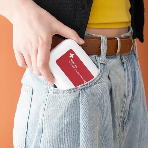 Compact Waterproof Pill Organizer (4)