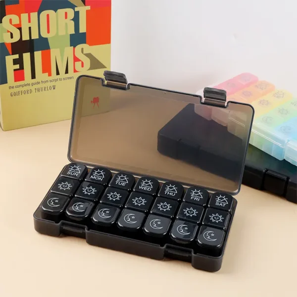Large Capacity 7 Day Pill Organizer (5)