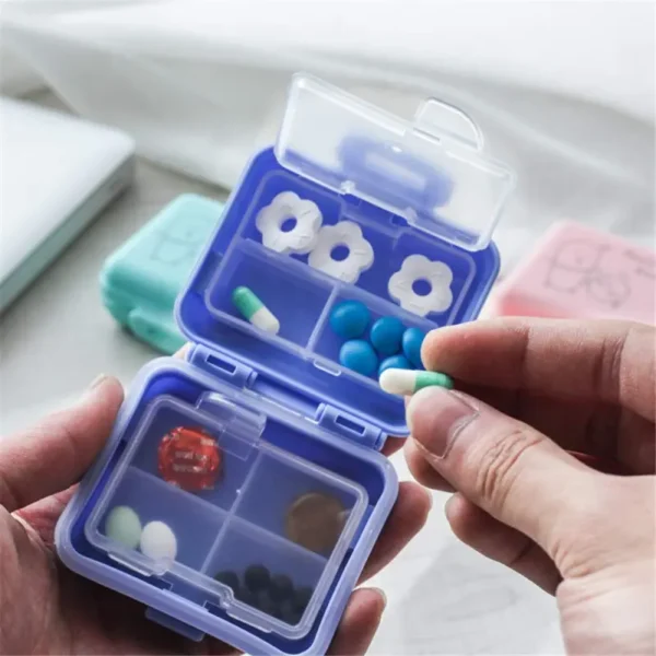 Portable Large Capacity Medicine Storage Box (1)