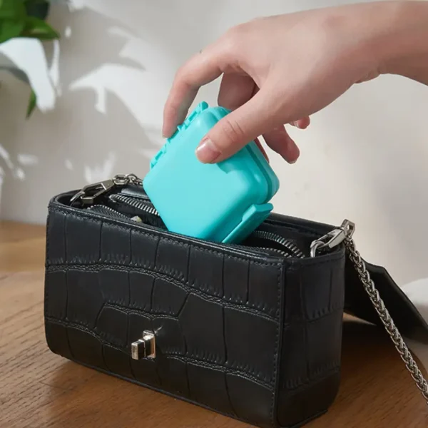 Portable Large Capacity Medicine Storage Box (6)