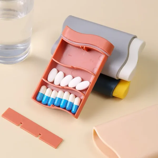 Portable pill box (9)