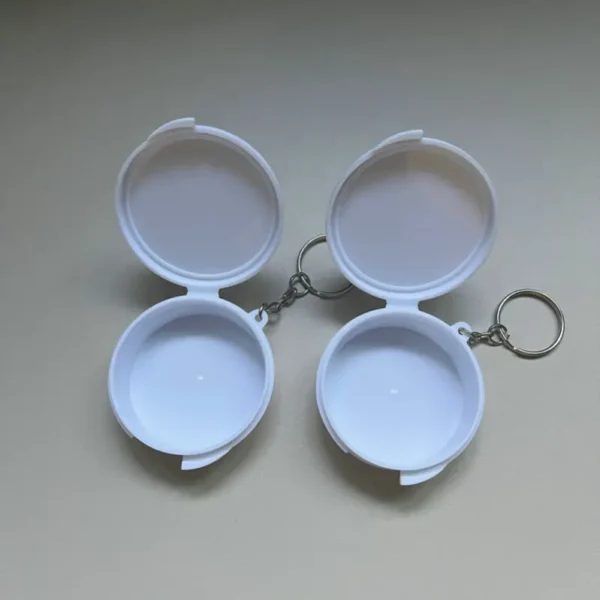 Round Portable Pill Box with Keychain (1)