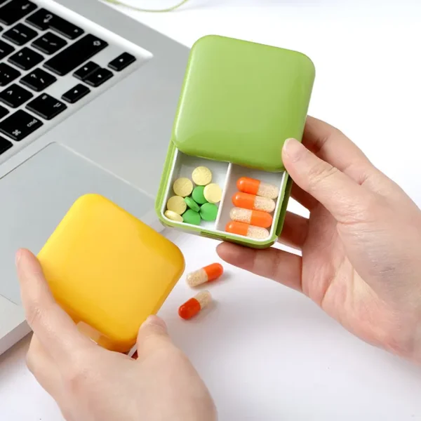 Travel Pill Organizer 2 Grids Push Pull Style (11)