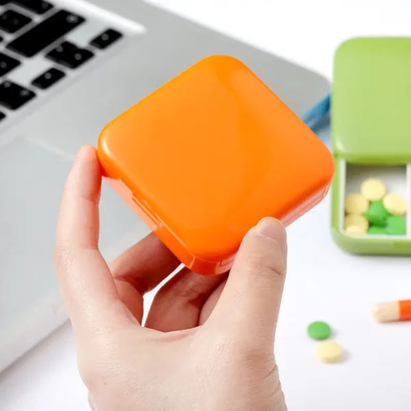 Travel Pill Organizer 2 Grids Push Pull Style (4)